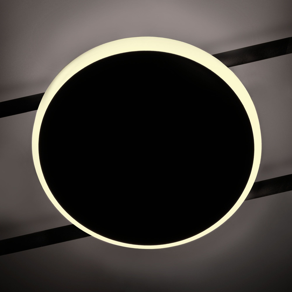 Oprawa sufitowa VIDEX z 4 lampami GX53 i podświetleniem