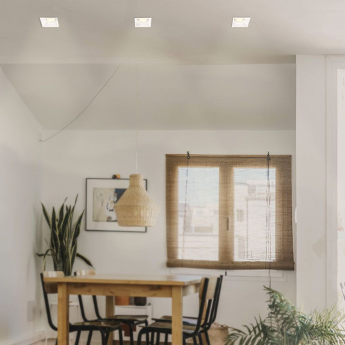 Oprawa sufitowa wpuszczana z reflektorem GU10 biała